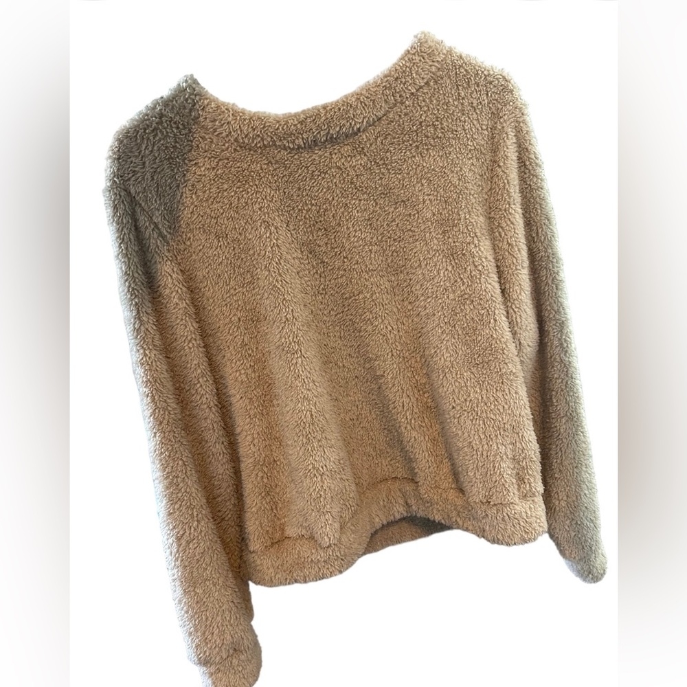 Soft fuzzy shirt size small